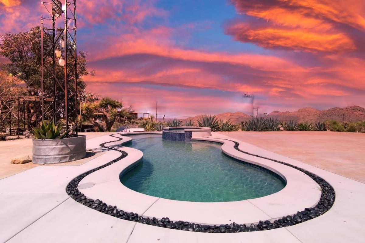 Renovated Lodge - Room 1 With Pool Access Joshua Tree Dış mekan fotoğraf